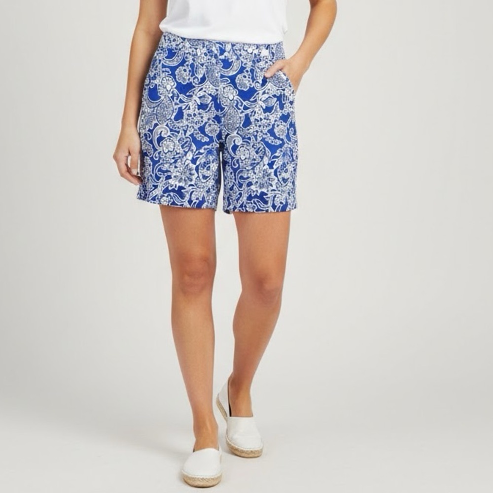 NEW Rafaella paisley Bermuda Shorts blue white 6.5”
Inseam - Picture 1 of 7